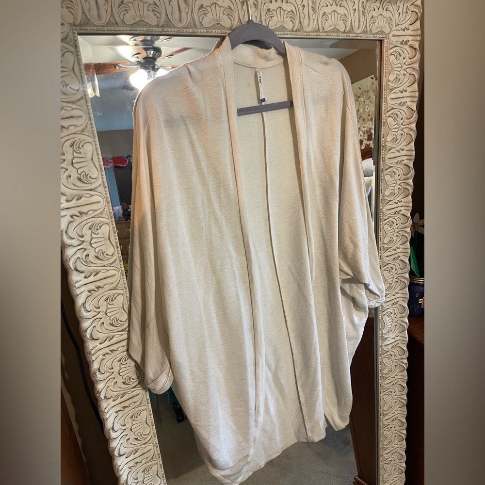 Tresics Cream Knit Cardigan